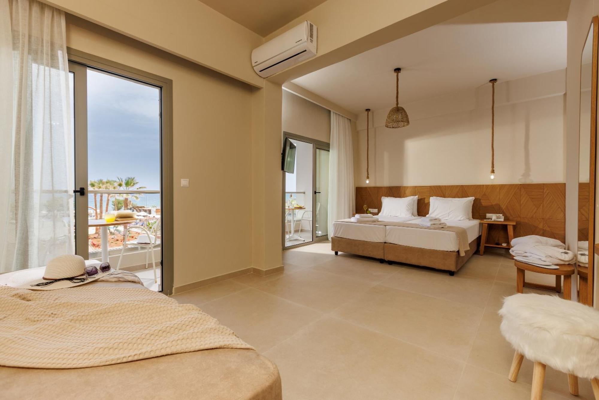 Malia Bay Beach Hotel & Bungalows Esterno foto