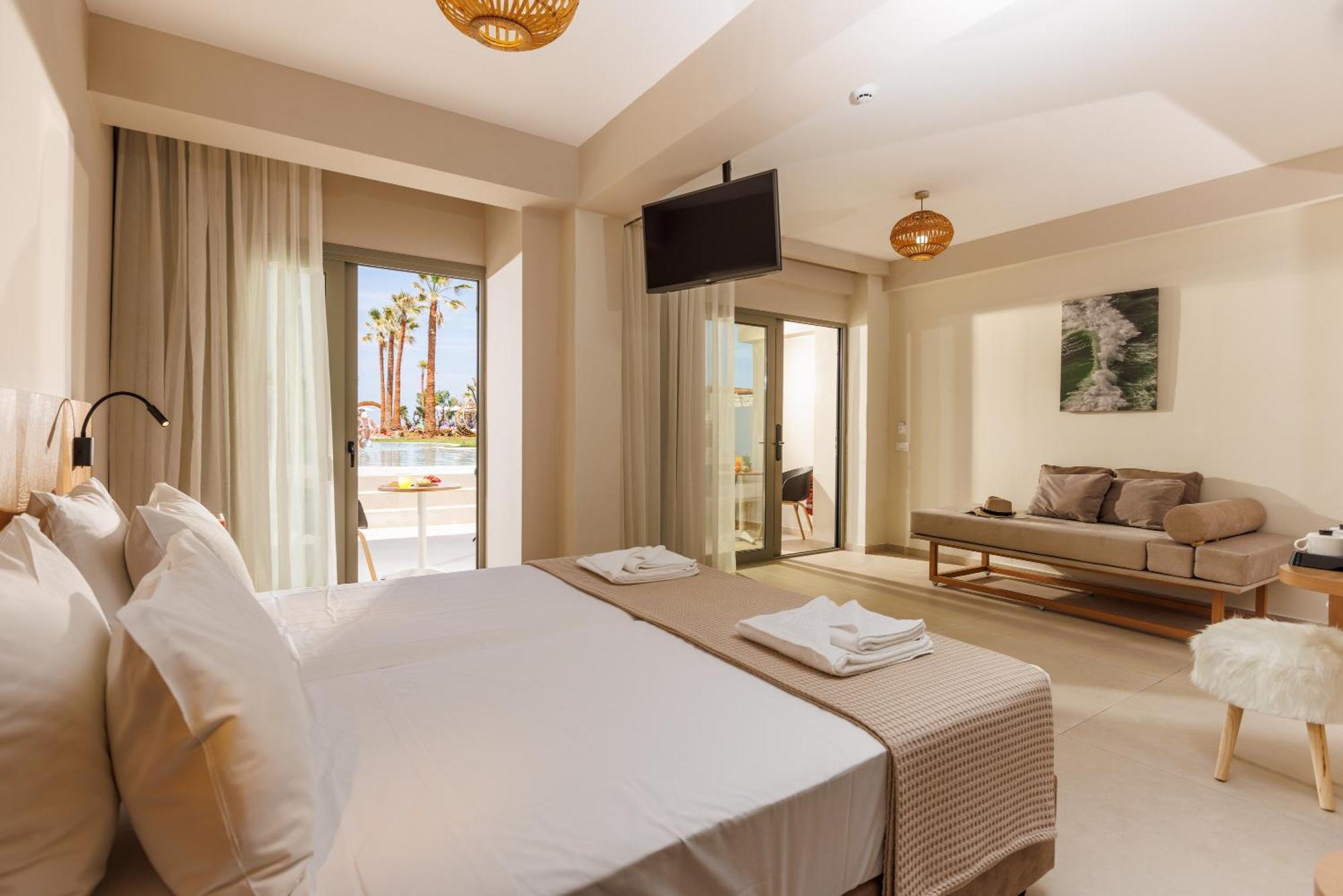Malia Bay Beach Hotel & Bungalows Esterno foto