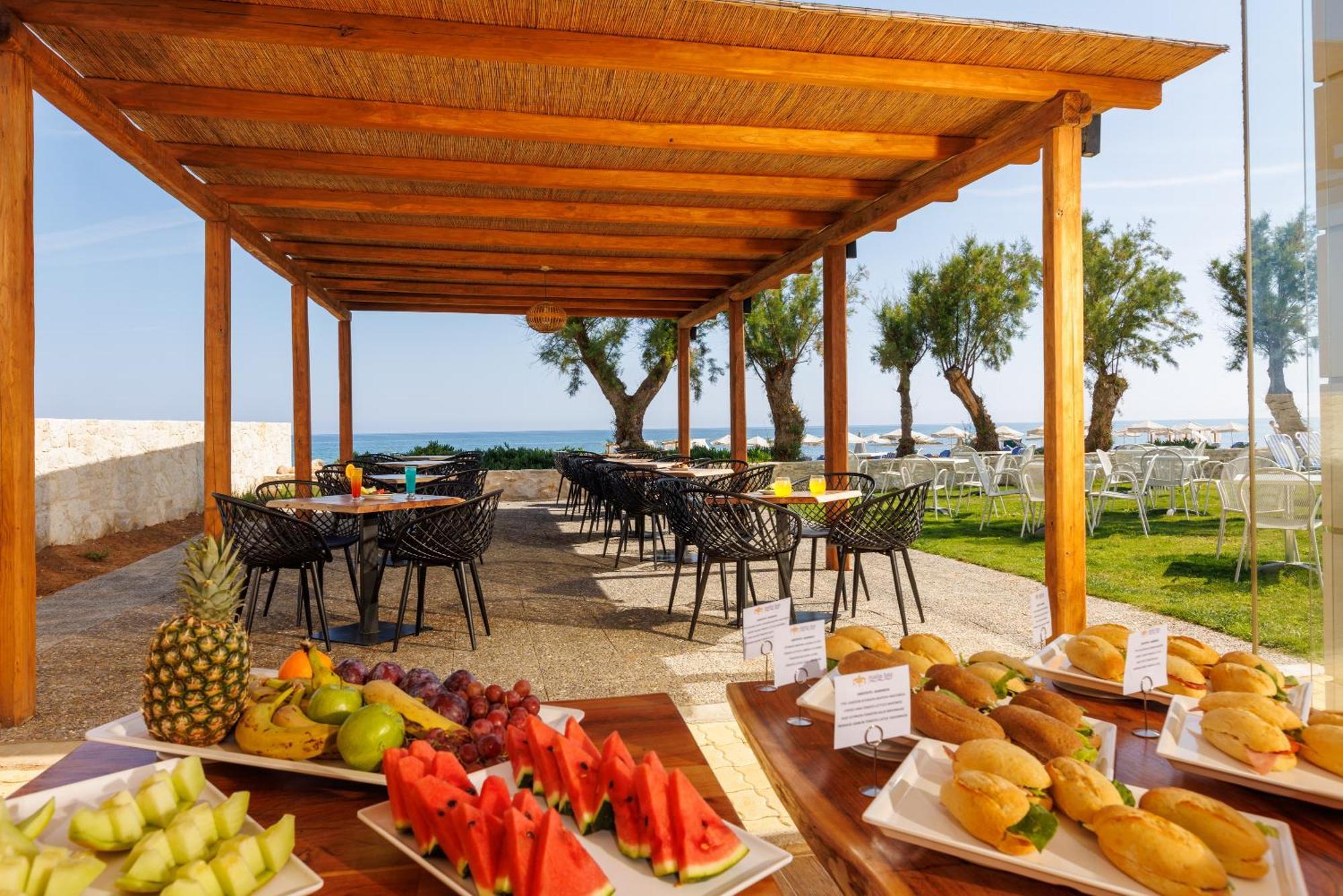 Malia Bay Beach Hotel & Bungalows Esterno foto
