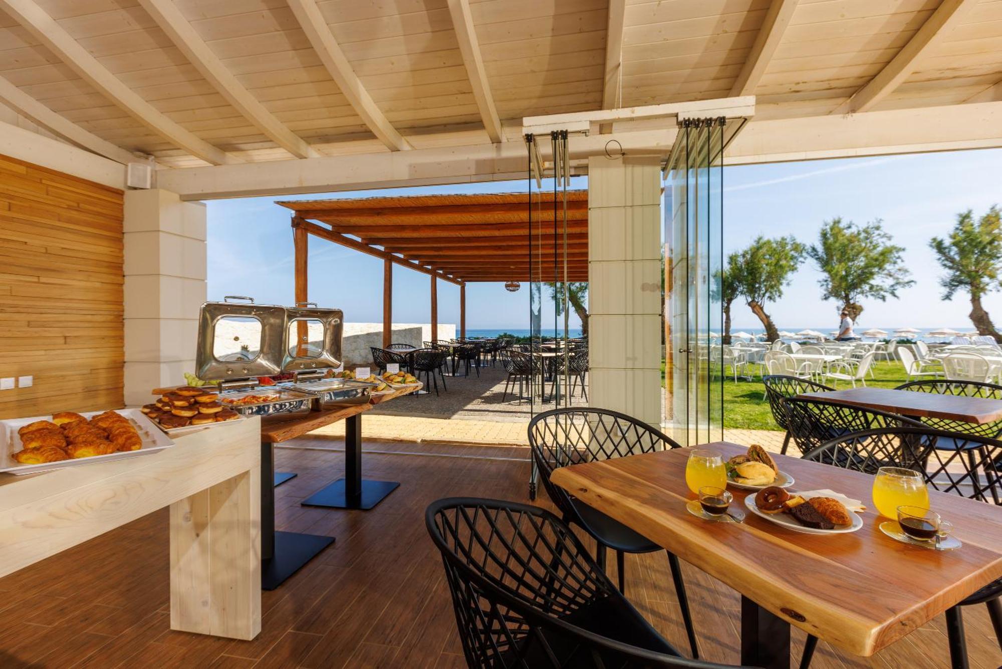 Malia Bay Beach Hotel & Bungalows Esterno foto