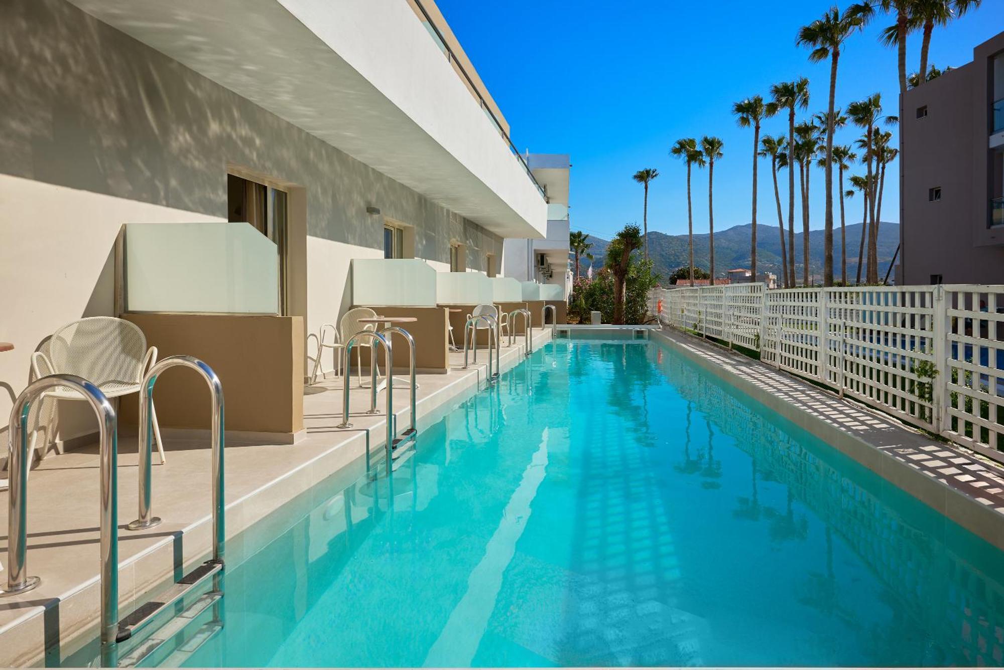 Malia Bay Beach Hotel & Bungalows Esterno foto