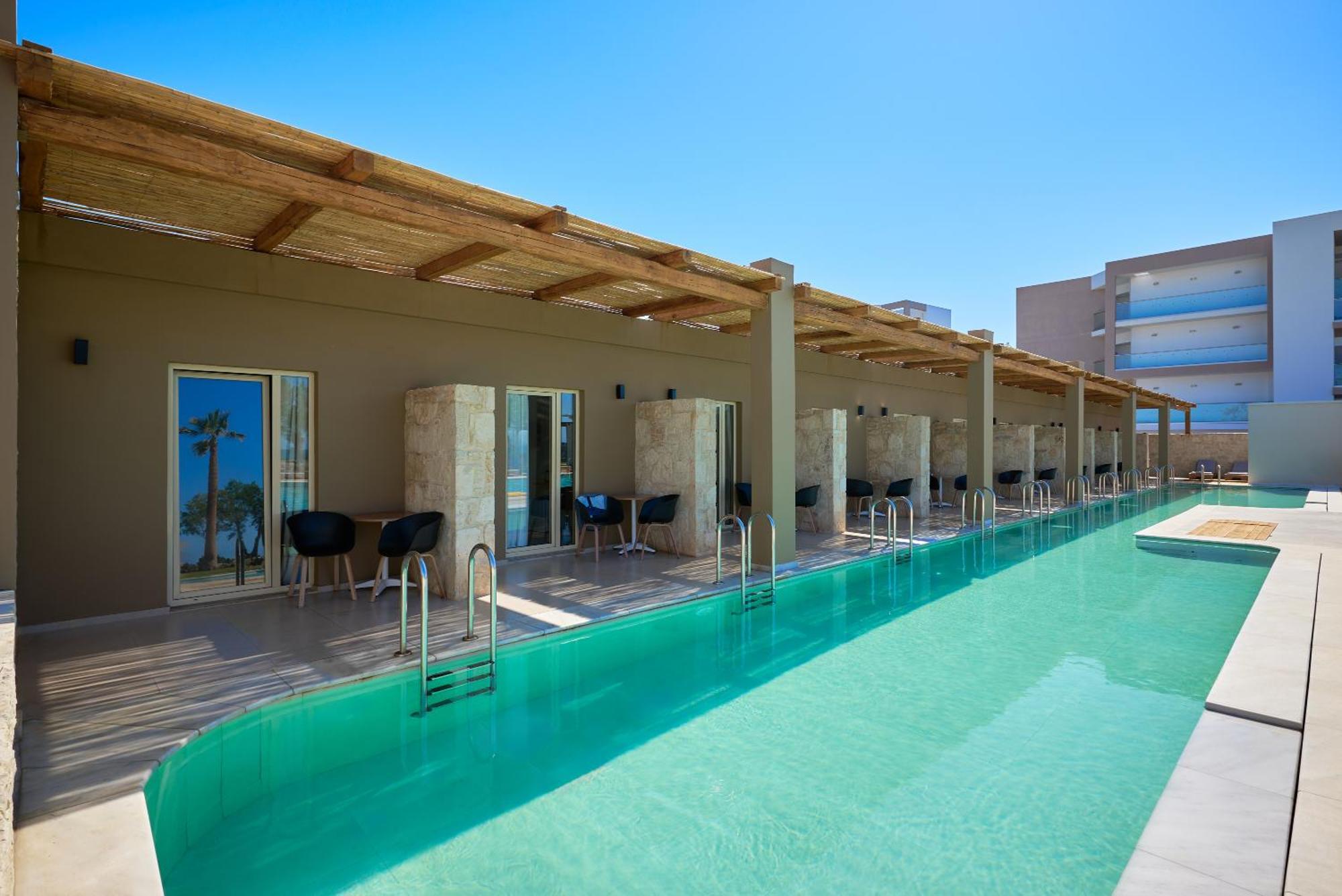 Malia Bay Beach Hotel & Bungalows Esterno foto