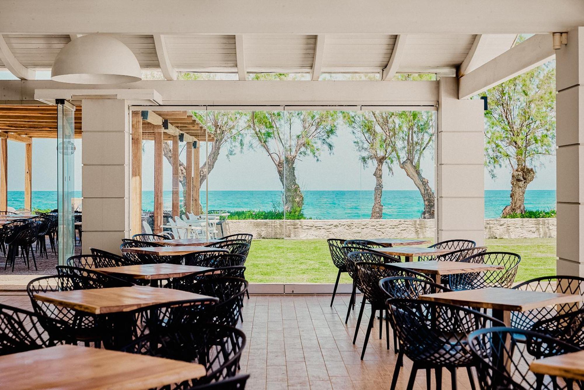 Malia Bay Beach Hotel & Bungalows Esterno foto