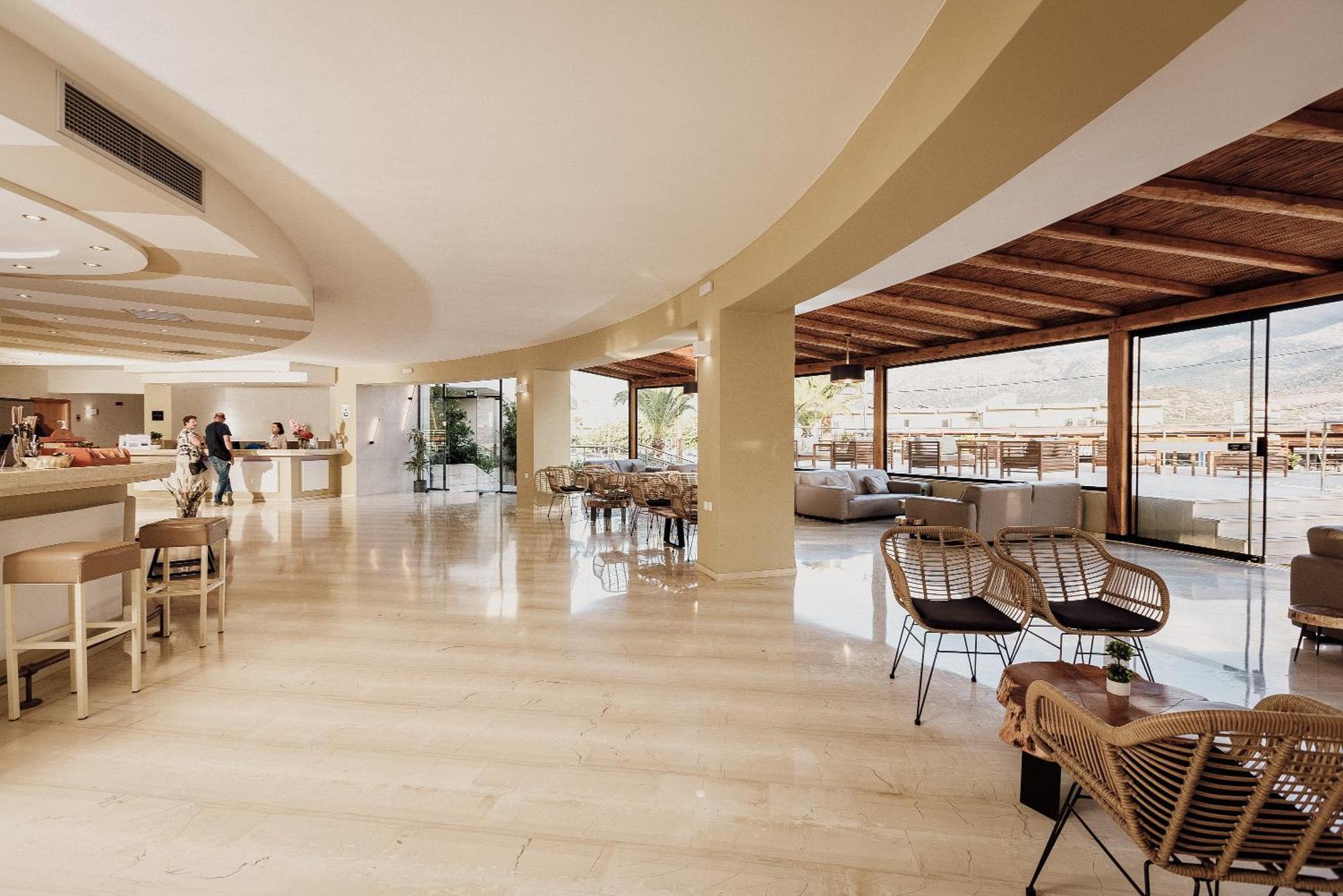 Malia Bay Beach Hotel & Bungalows Esterno foto