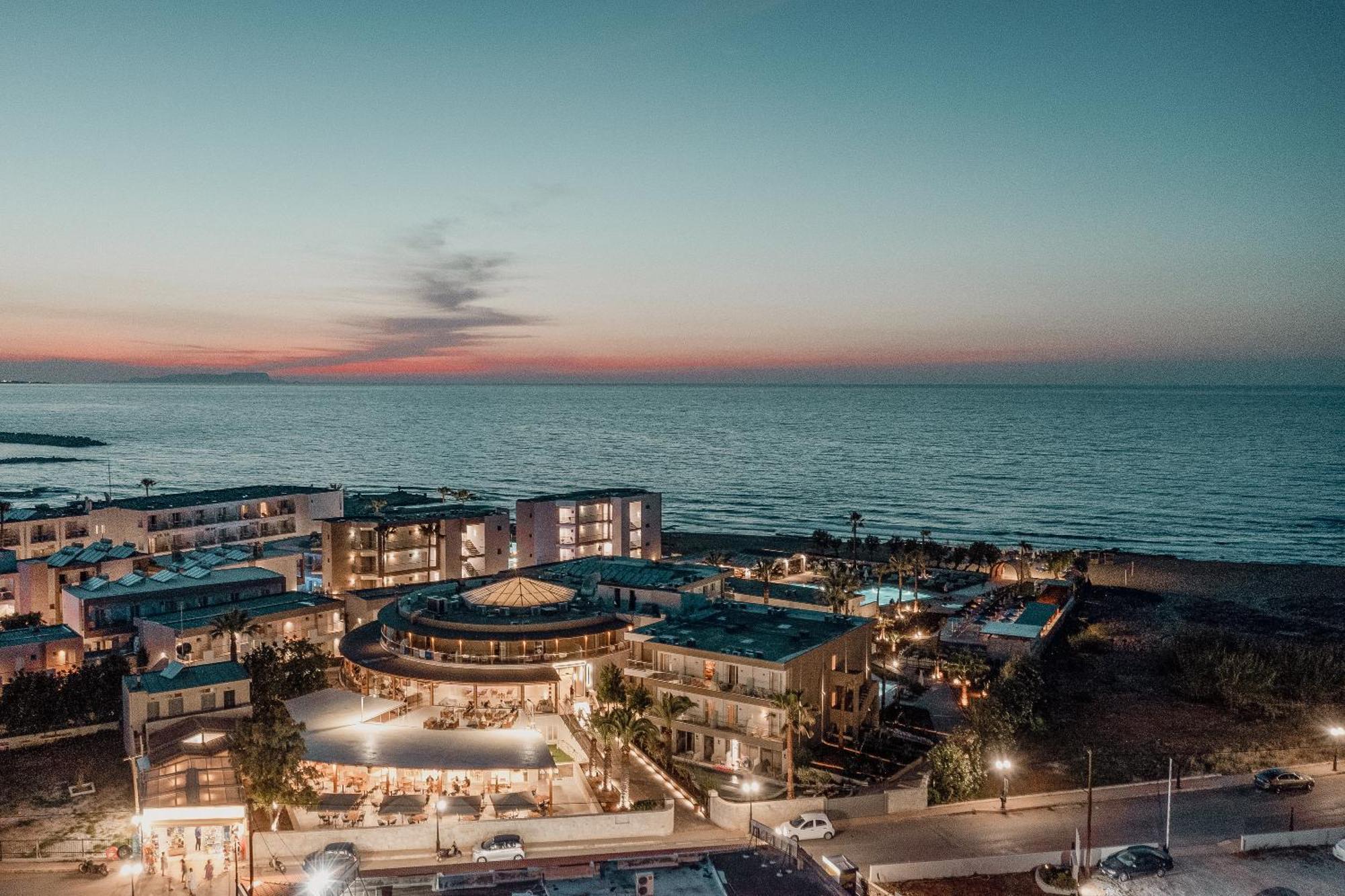 Malia Bay Beach Hotel & Bungalows Esterno foto