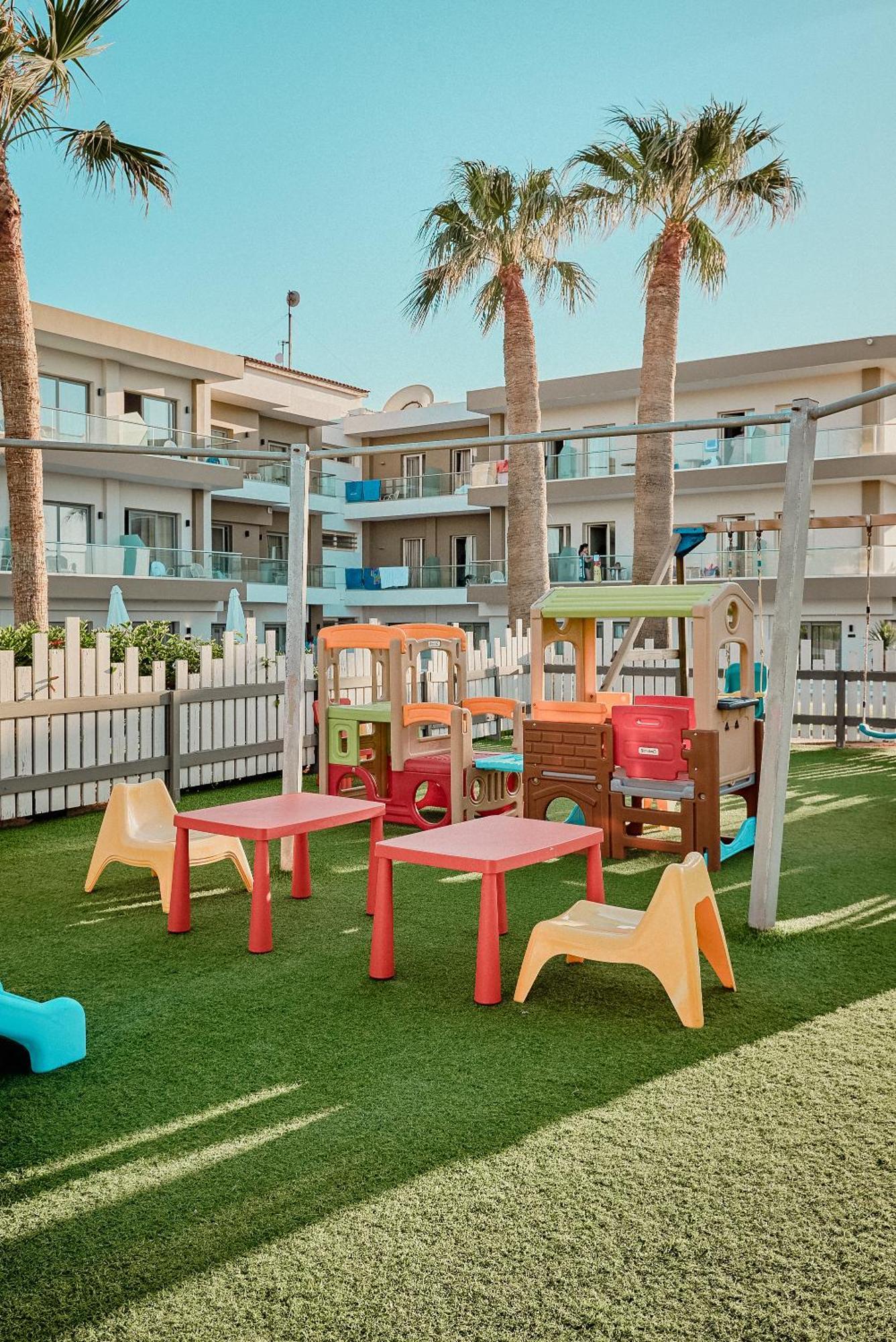 Malia Bay Beach Hotel & Bungalows Esterno foto