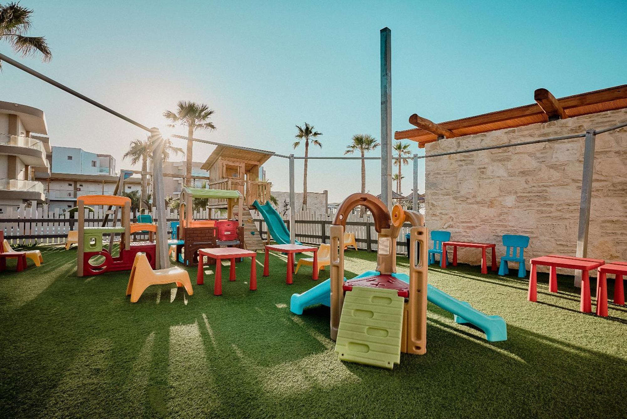 Malia Bay Beach Hotel & Bungalows Esterno foto